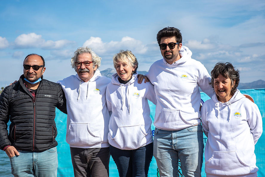 15. International Datça Open Water Winter Swimming Marathon komitesi başkanı Levent Özberk ve ekibi
